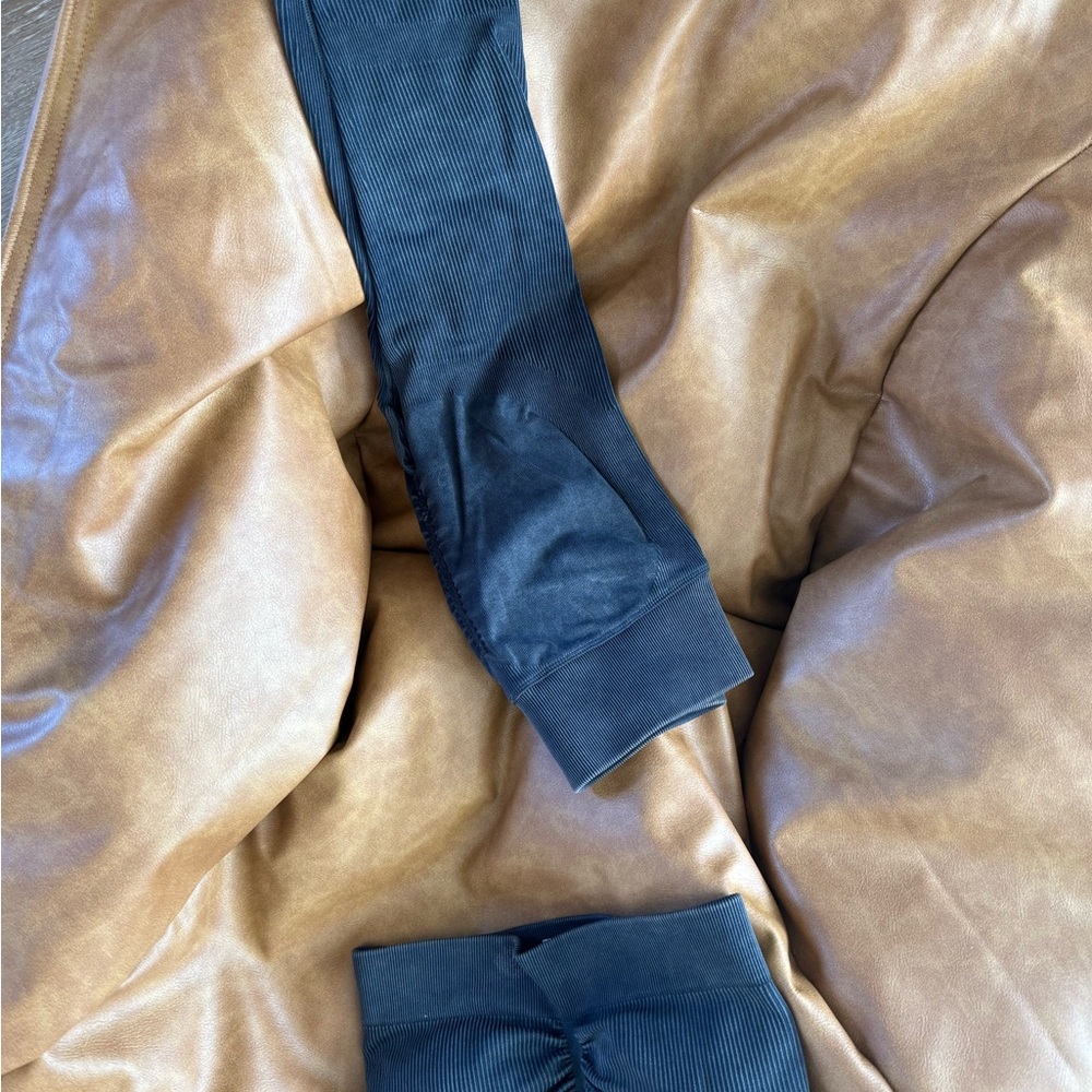 Black Ribbed Leggings/top